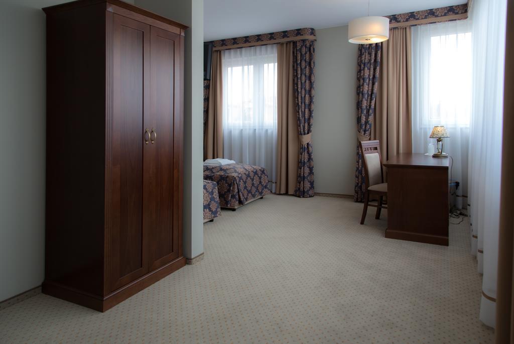 Hotel Imperial Residence Сандомир Стая снимка